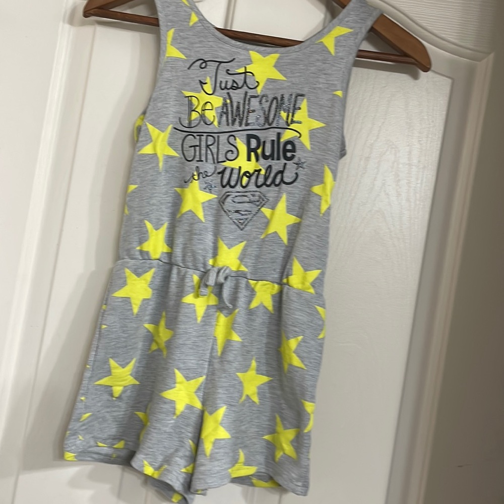 DC Superhero Girls Gray Romper Size Medium